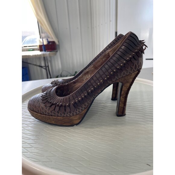 Naughty Monkey Pumps Size 8.5 Brown Textured Leather Studded Heel Stylish Boho - Picture 7 of 10